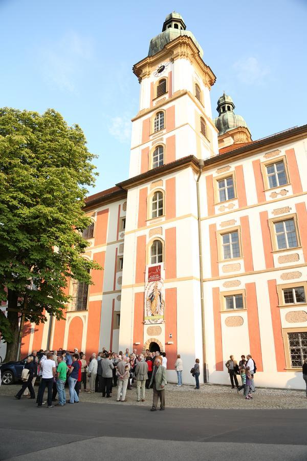 Hotel Kloster-Gasthof Speinshart Eschenbach in der Oberpfalz エクステリア 写真